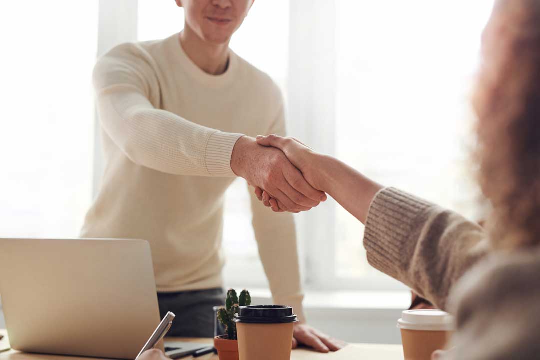 Two person is handshaking to indicate a good deal in business